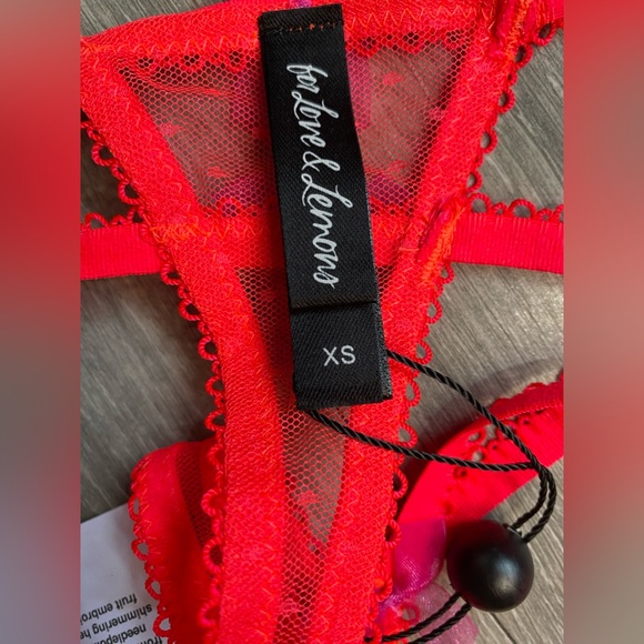 NWT Love & Lemons Magenta lingerie Set!💖 36B Bra, Small Garter and XS thong💜 - Picture 12 of 14